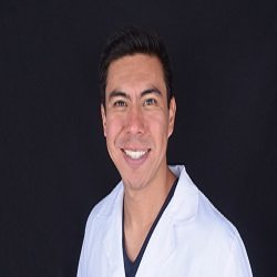 Dr. Augusto Macedo